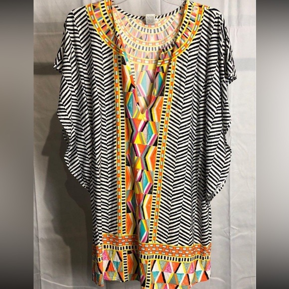 Trina Turk Brasilia Graphic Swim Coverup - Picture 1 of 4